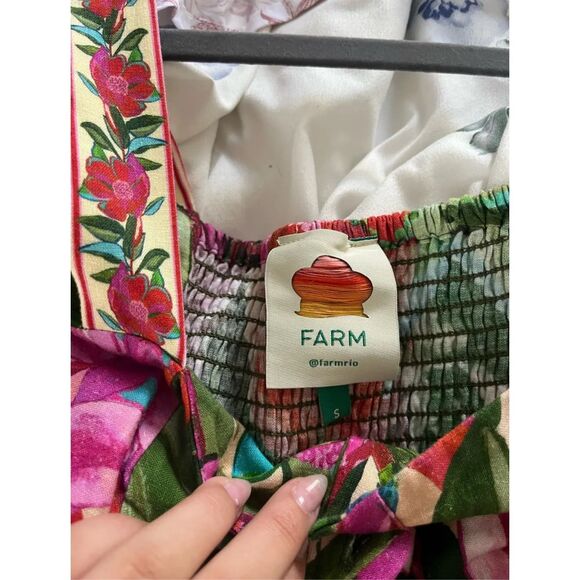 NWOT-🌺Stunning Farm Rio Floral Button-Front Romper Size: Small - Picture 10 of 12